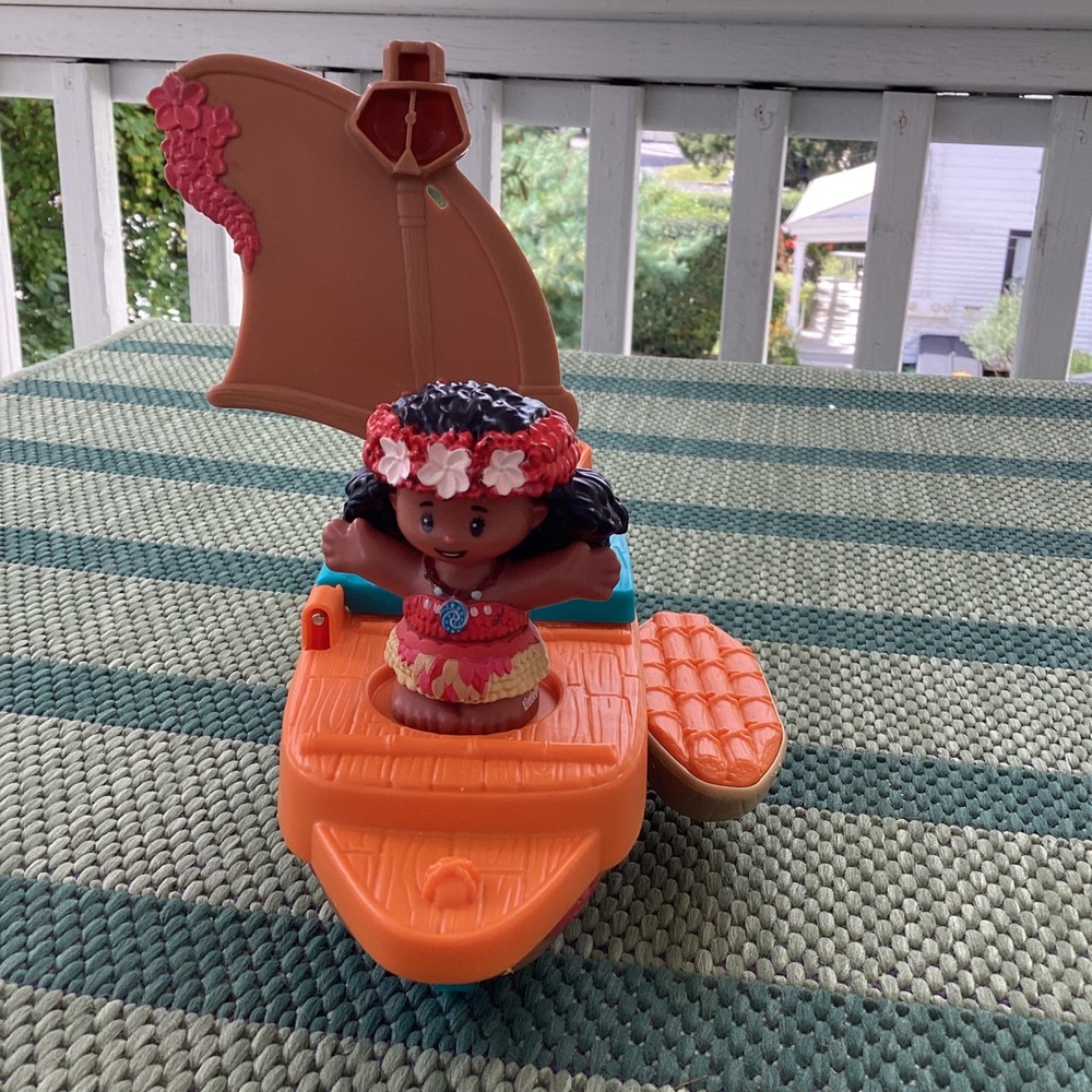 Fisher-Price Little People Disney Moana Wayfinding Boat Canoe Figure Toy Set